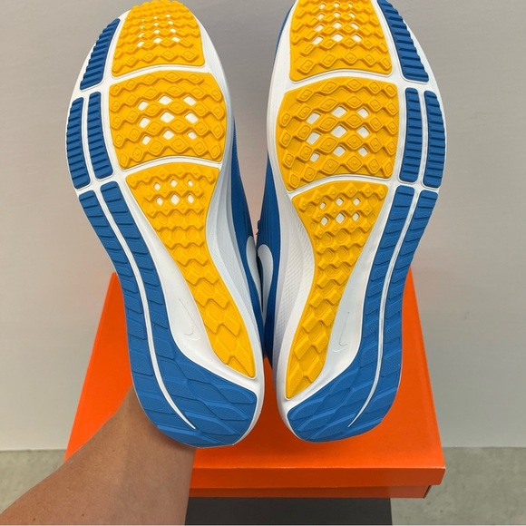 NIKE LA Chargers Zoom Pegasus 39 runners | powder blue 11.5 MSRP $130 DR2050-400